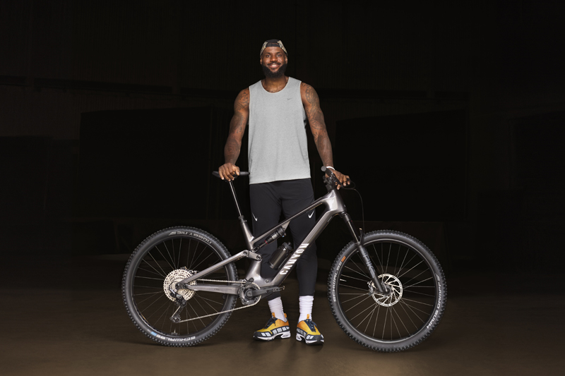 Lebron-James-Canyon-Bicycles-01