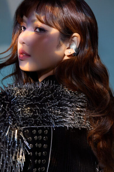 Bose x LISA Ultra Open Earbuds_03